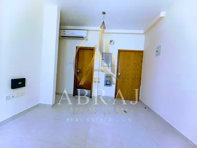 Luxurious 1BHK ,1 year old building, with 6 cheques payment for family only