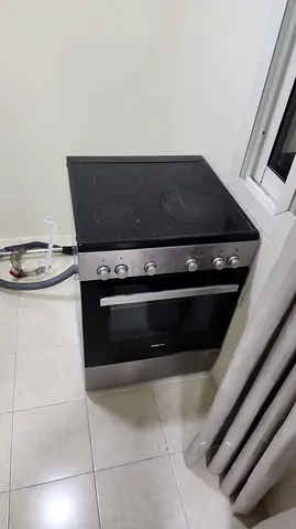 Siemens freestanding electric cooker with ceramic hob and oven - good condition