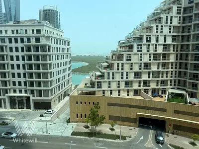 Partial Mangrove View | Fully Fitted | Move-in Ready