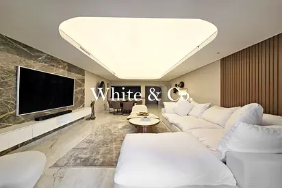 2 Parking | Fully Upgraded | High Floor