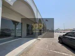250 SQFT | Main Road | Private Bathroom | All Activities Except Restaurants | 4 Cheques | AED 30,000