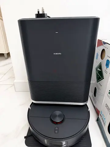 Xiaomi Robot Vacuum with Auto-Empty Dock — Good Condition