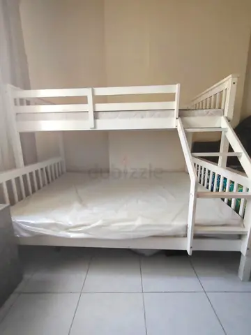 Sturdy wooden Bunk bed + 1 matress ( 120 x 200 / 90 x 200 )