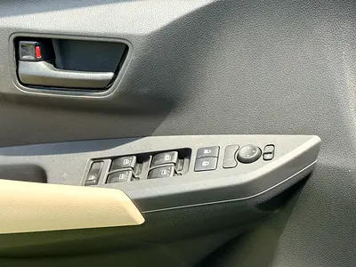 Toyota Yaris E, миниатюра 9