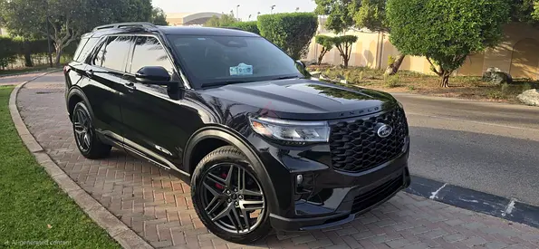 2025 Ford Explorer ST, Ford Warranty + Service Contract, Full Ford Service History, GCC