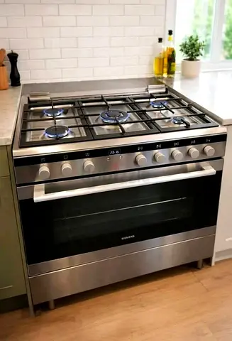 Siemens 90cm Stainless Steel Gas Range with Oven - Good Condition