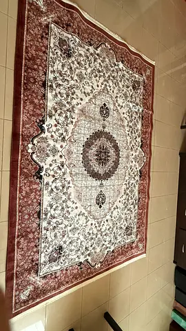 Used Persian-style area rug - 200x300cm, cream & maroon