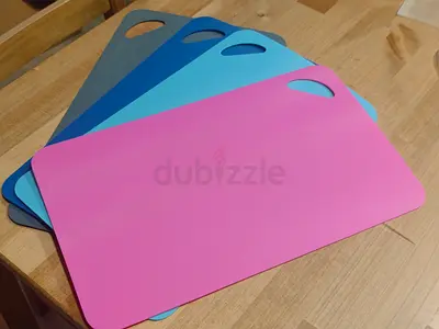 Set of 4 colorful silicone cutting/chopping boards
