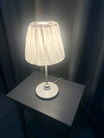 Pretty table lamp for sale!