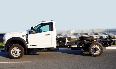صورة 3 لـ 2026 FORD F-550