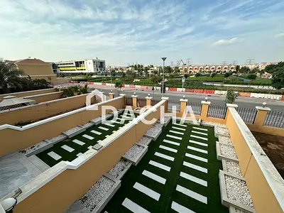 Single Row / Park Backing / Quiet Location