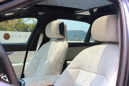 2023 BMW I7 — миниатюра 15