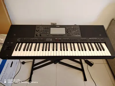 Digital keyboard Yamaha SX-700 with stand and power adapter (covered) - good condition