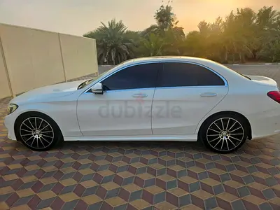 Mercedes-Benz C-Class C200 2017 | GCC Specs | Pristine Condition
