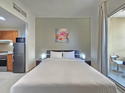 Studio in Lake Side Tower B