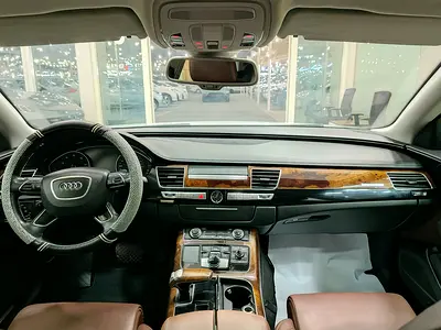 2016 AUDI A8 缩略图 16
