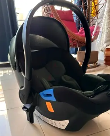 Pram cum car seat
