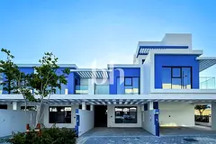 Modern Townhouse | Prime Location | Near Park