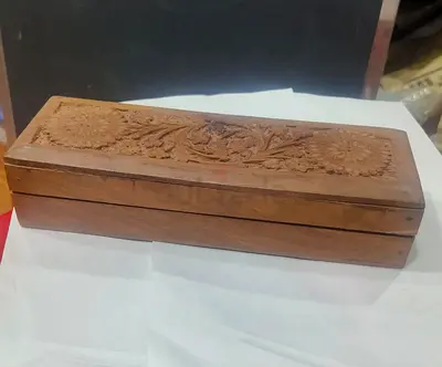 Wooden Trinket / Jewelry Box with Floral design- 8cm length