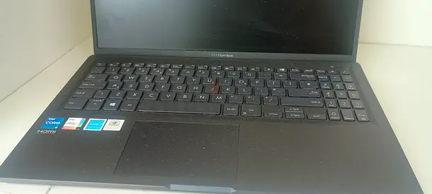 ASUS ExpertBook B1 B1500 with Intel Core i5-1135G7, 8GB RAM, 512GB SSD,Intel Iris Xe Graphics, 15.6"