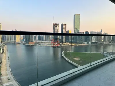 FULLY FURNISHED AMAZING CANAL VIEW VACANT ONE PAYMENT