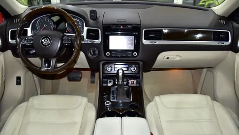 2015 Volkswagen TOUAREG — миниатюра 11
