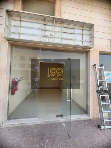 محل للإيجار 200 قدم في الجرف