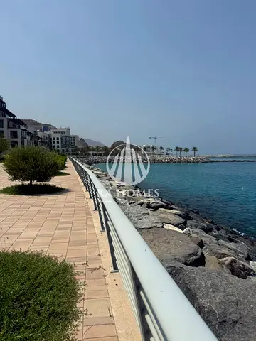 🌊 إطلالات طبيعية بين الجبال والبحر – ادفع كاش واحصل على خصم 40%