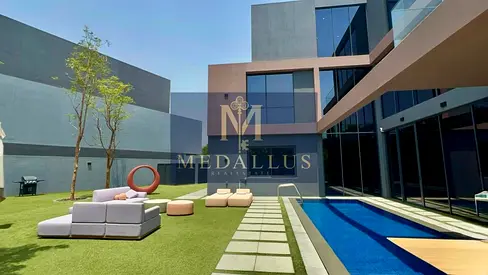 Handover In Weeks | Ultra Luxury 5 Bed Signature Villa | Best Price