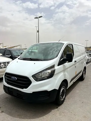 Ford Transit Custom Van GCC Specs -Model 2020 Reliable Commercial Van