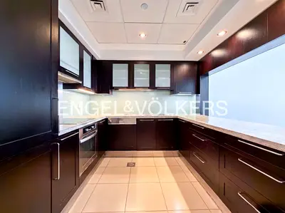 Unfurnished l Vacant in August l Garden View