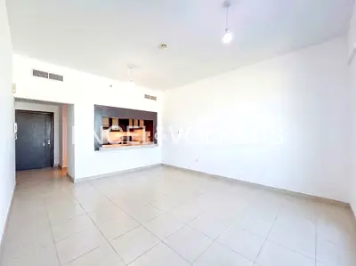 Unfurnished l Vacant in August l Garden View
