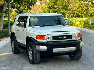2014 Toyota FJ CRUISER — фото 4