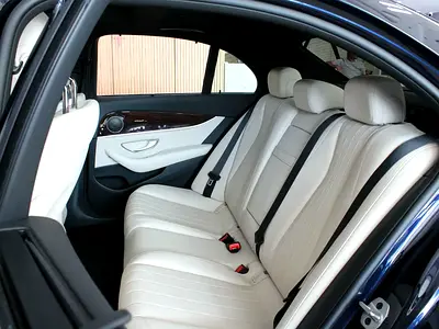 Mercedes-Benz E-Class E 300, миниатюра 12