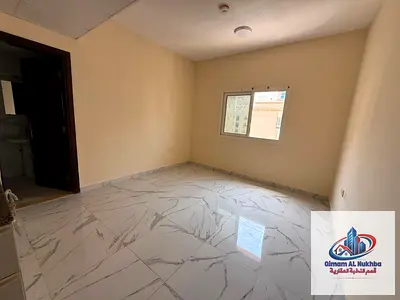 أجمل استديو تاني ساكن بالبوطينه مساحات ممتازه جدا تكييف وغاز مركزي تشطيبات سوبر ديلوكس تسهيلات في السداد والصيانه مجانيه وعلي مخرج دبي وعجمان