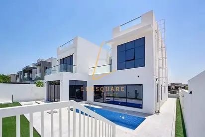 Vacant Villa | Private Pool | Custom Built