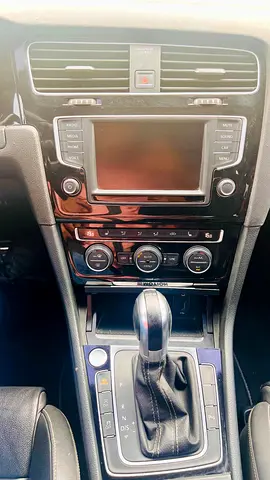 Golf R