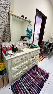 Family or excutive bachalor room available in meena bazaar