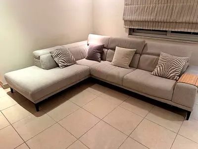 Excellent condition Natuzzi Italian sofa beige