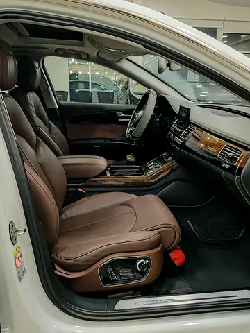 2016 AUDI A8 缩略图 15