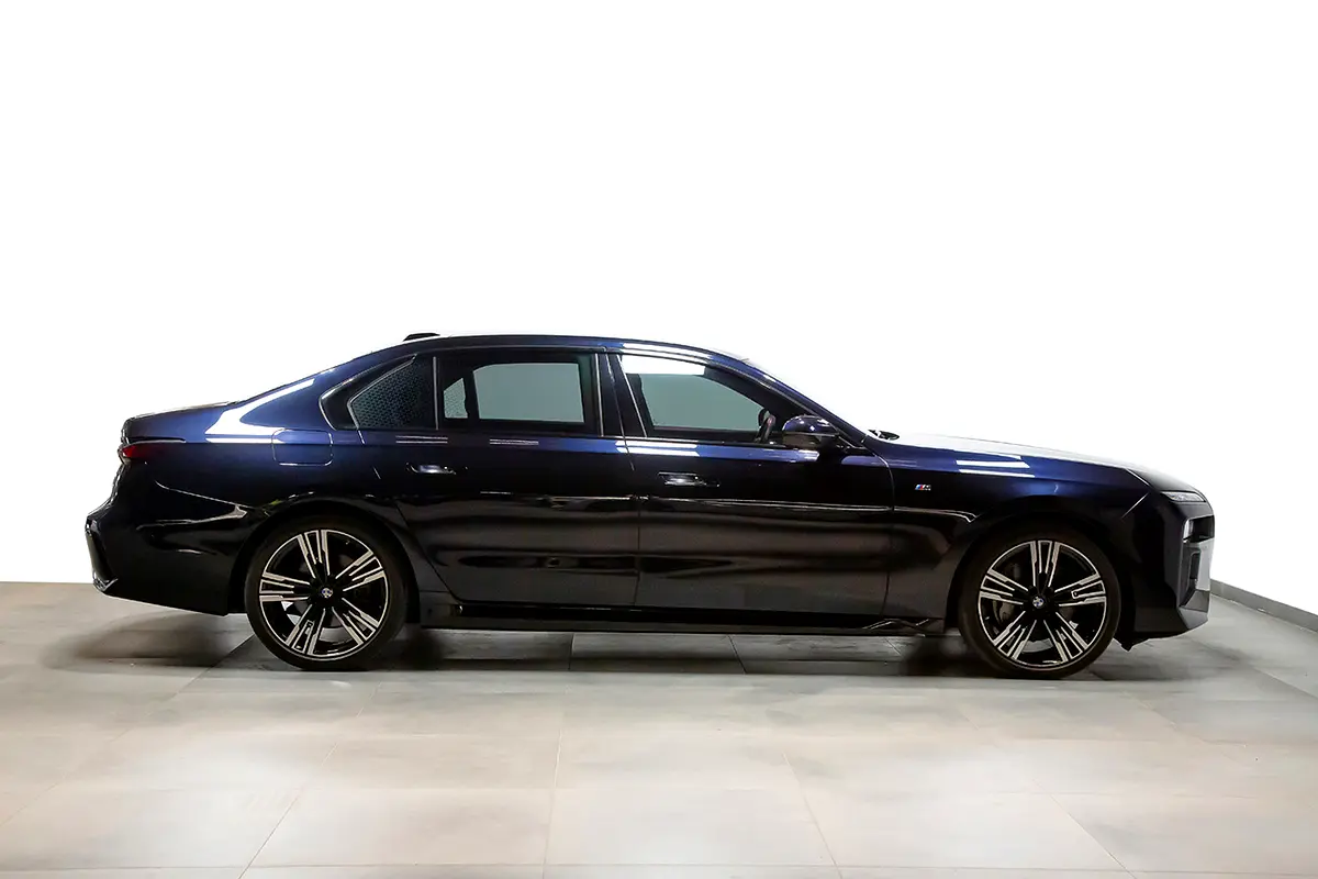 BMW 7-Series 2024