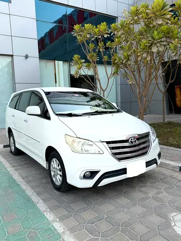 Toyota Innova HyCross 2015 GCC Specs - Excellent Family Car