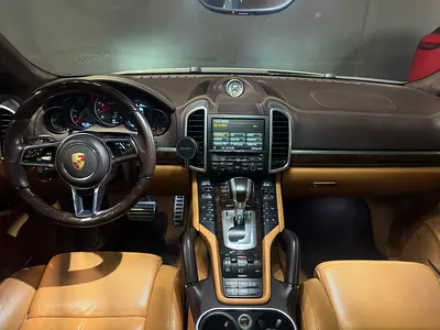2016 Porsche CAYENNE 照片 8