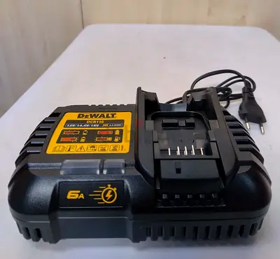 Dewalt DCB116 Charger 6amp 220v NEW
