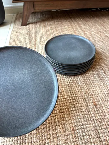 Black/Grey Stoneware Ceramic Plates