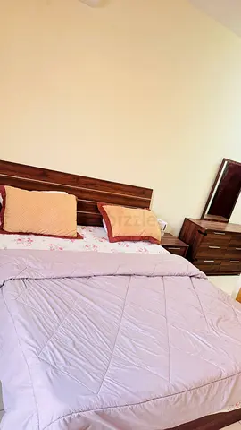 Bedroom set(5 items)