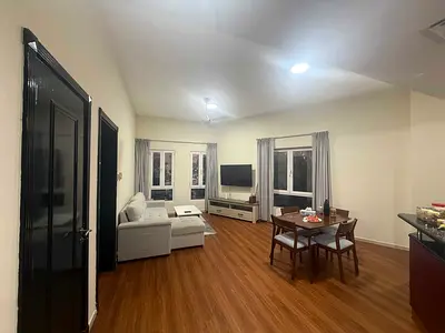 Elegant 1BR | Wooden Flooring | Well Maintained | Ready to Move In | Discovery Gardens
