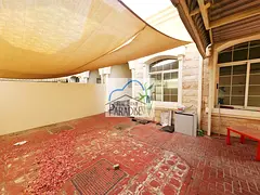 available semi independent single storey / 3 Bedroom Villa with nice/3 parking space//3 Parking/ sep