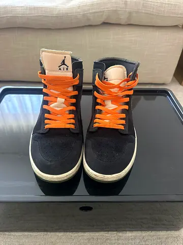 Jordan 1 Mid Craft