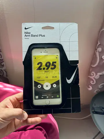 Phone holder nike